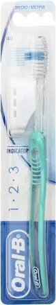 ORALB 123 INDICATOR SPAZZOLINO MANUALE SETOLE 35 MEDIE 2 PEZZI