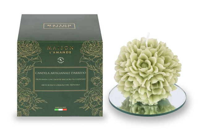 L%27AMANDE MAISON CANDELA ARREDO 40 H PROFUMO ABETE ROSSO E CIRM TRENTINO